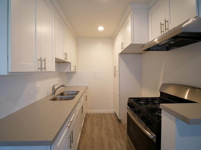 11424-11428 Killion St Image 1