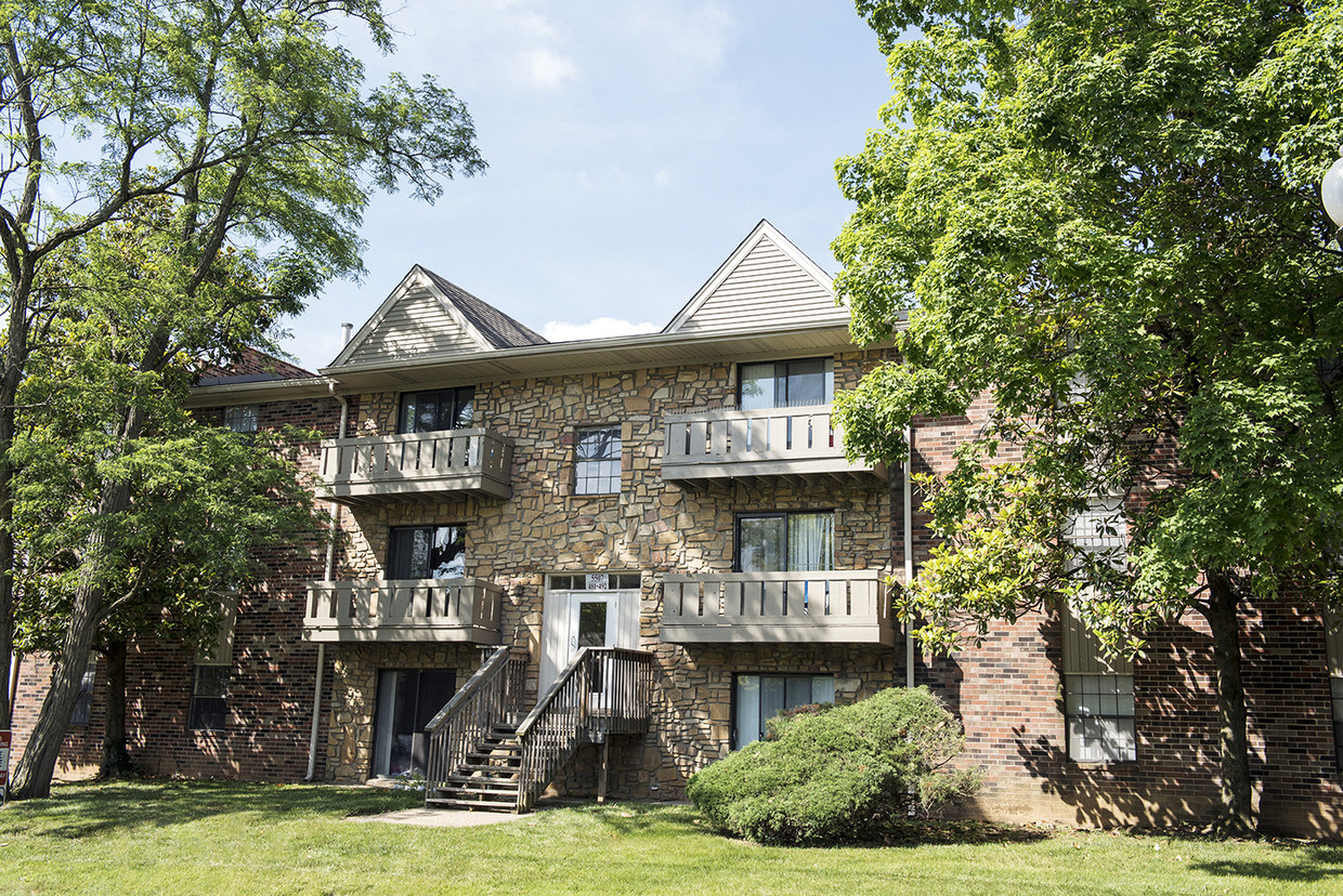 Park at Hurstbourne Image 10