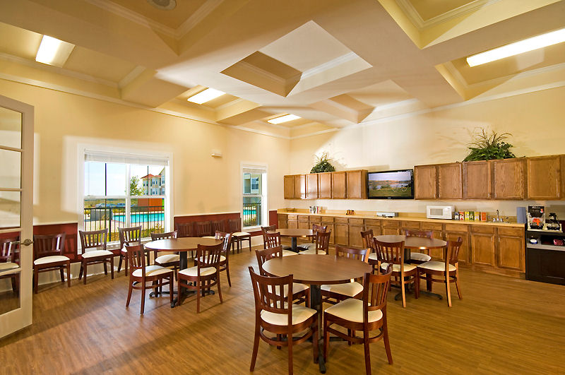 Country Lane Seniors Waxahachie - Senior Housing Image 8