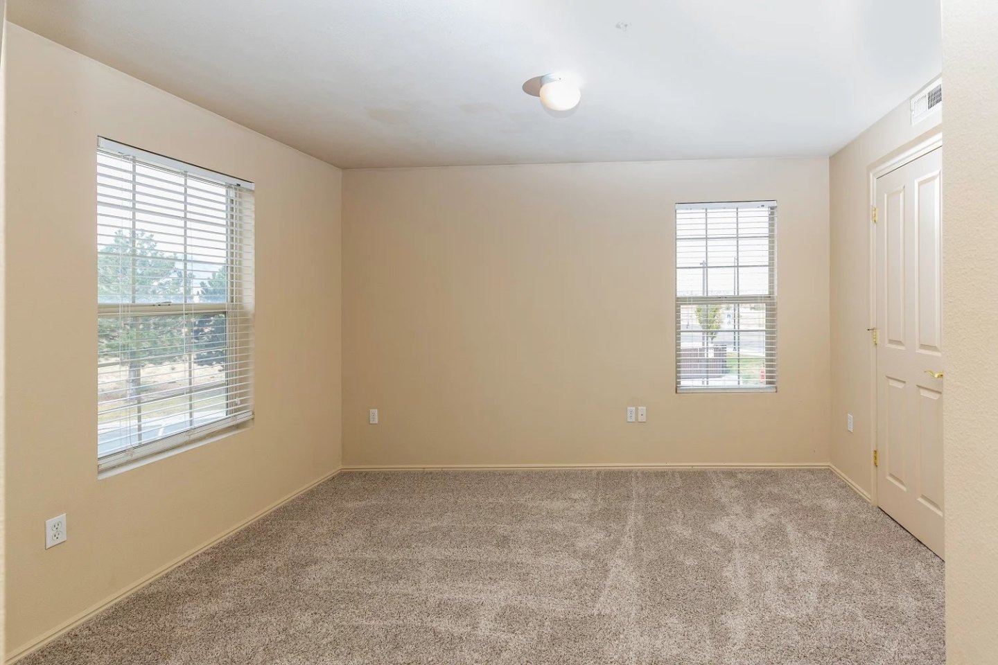 Sunset Ridge Apartments - Affordable Housing Image 5