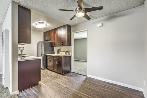 Del Amo Place Apartment Homes Image 22