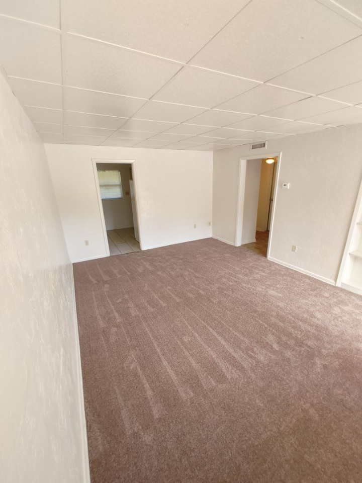 St. Croix Apartments Image 2
