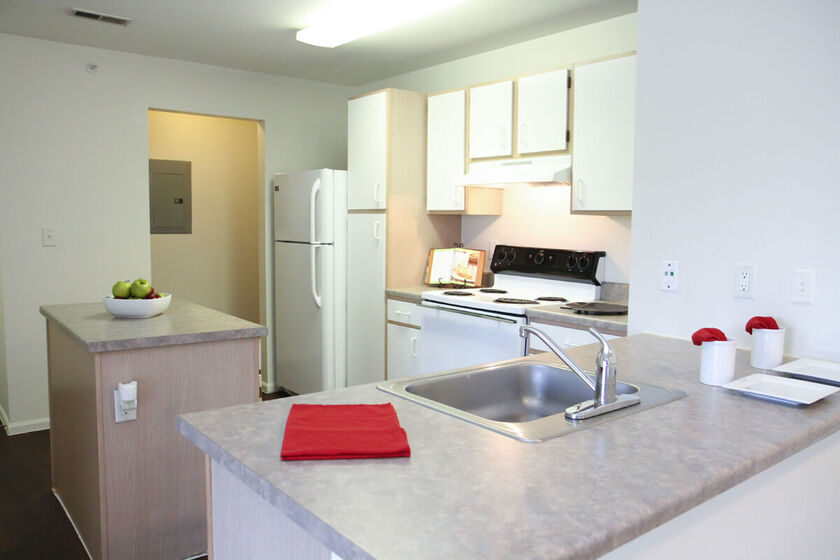 Walden Pond Apartments Image 7