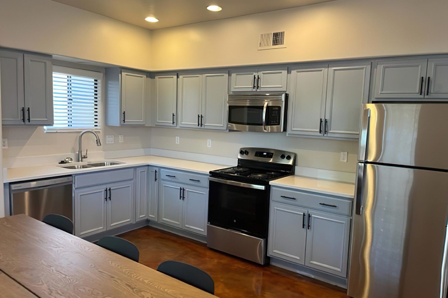 The Benedictine Townhomes - Student Housing Image 3