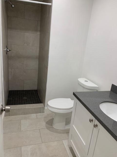 843 N Orange Drive Image 6