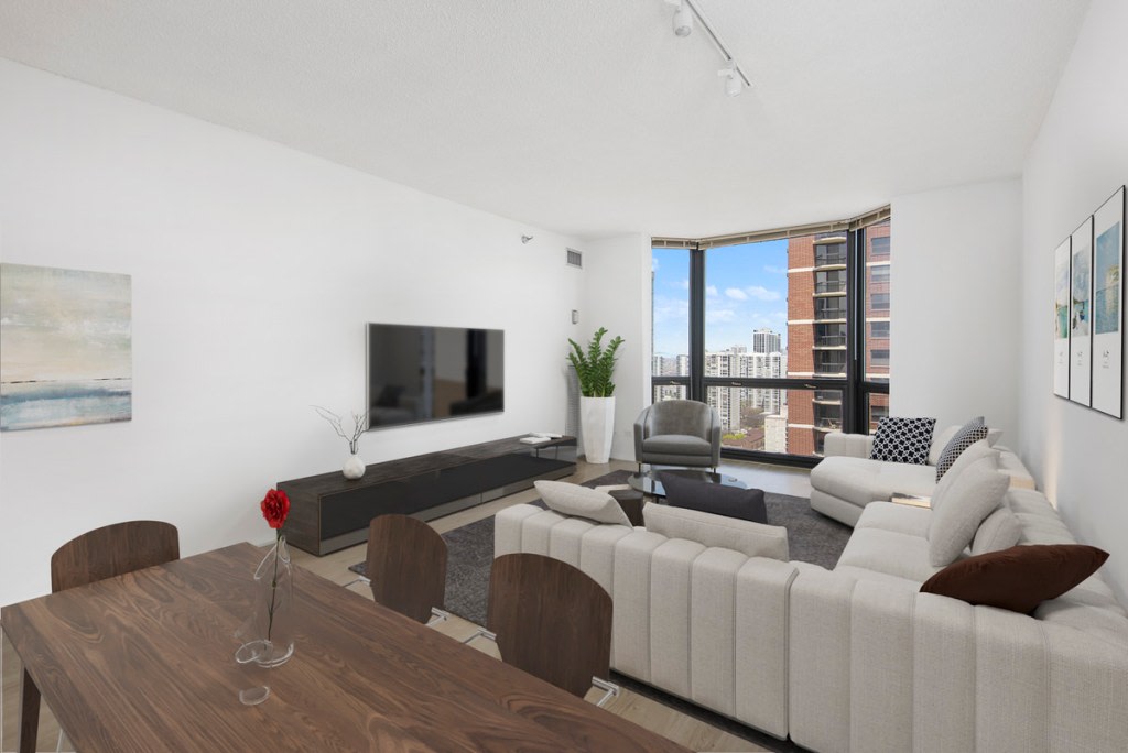 1111 N. Dearborn Image 30
