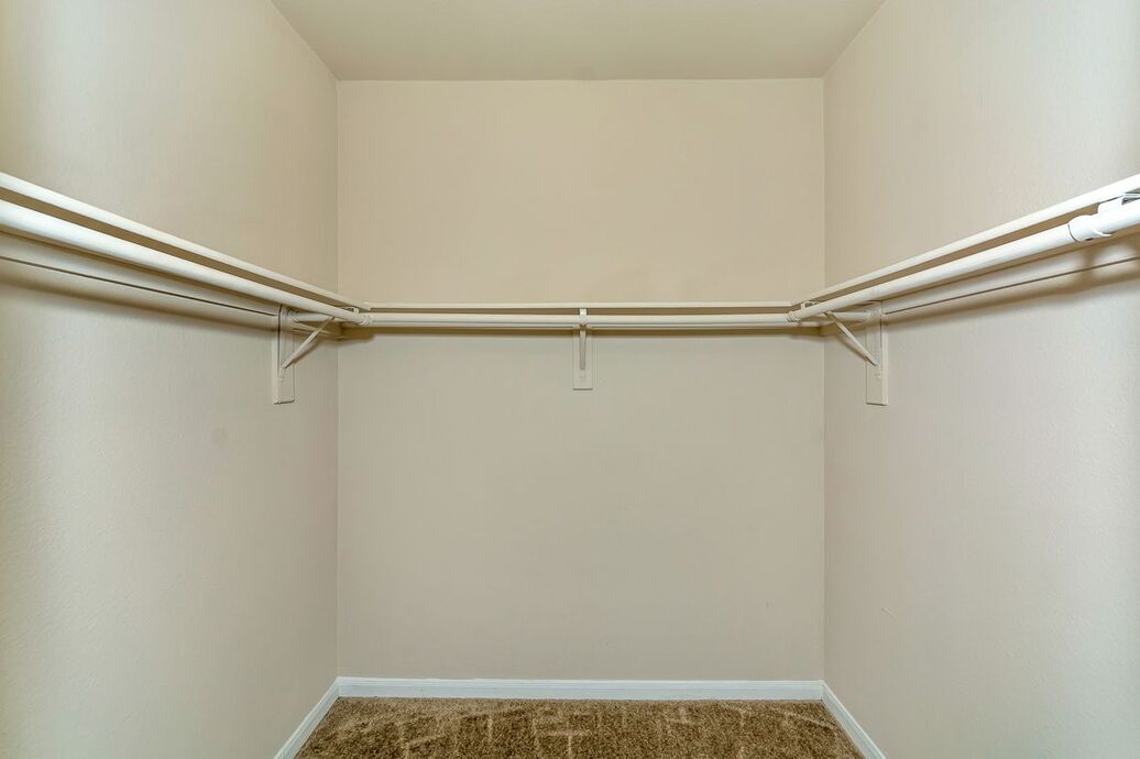 Saddle Brook Apartments Image 24