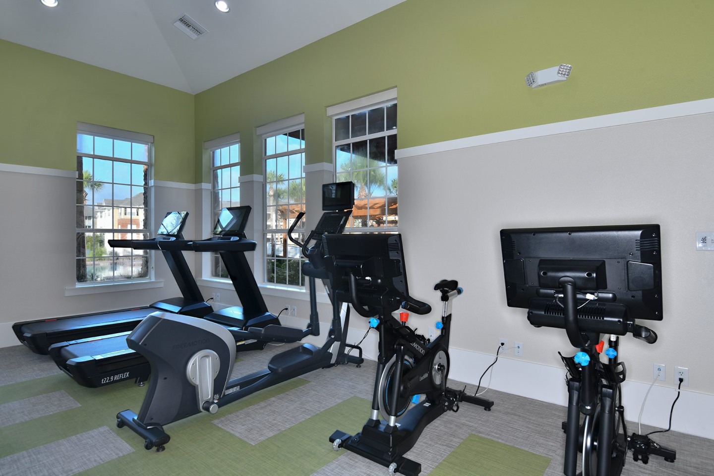 54 Magnolia Image 8