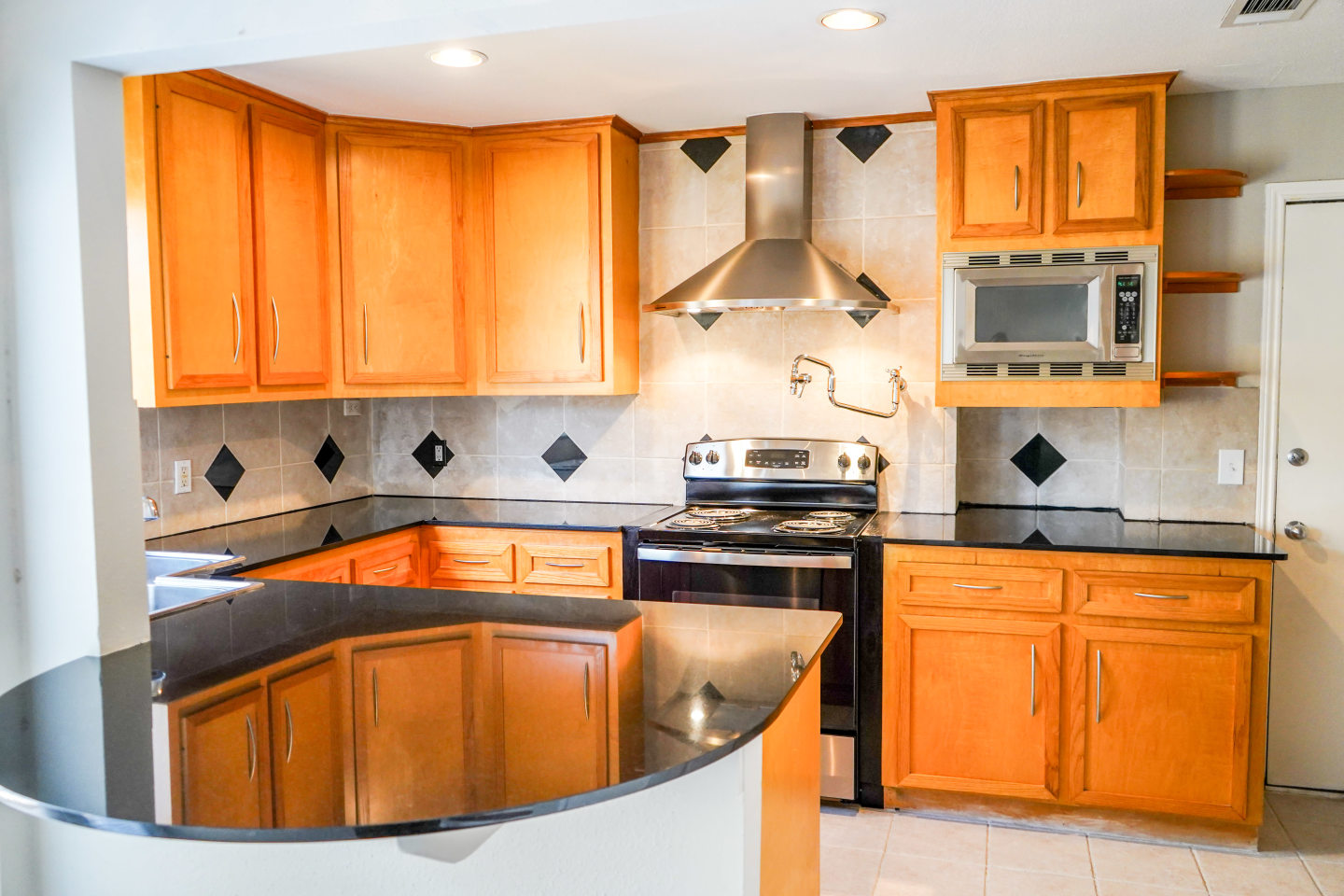 San Felipe Square Townhomes Image 5