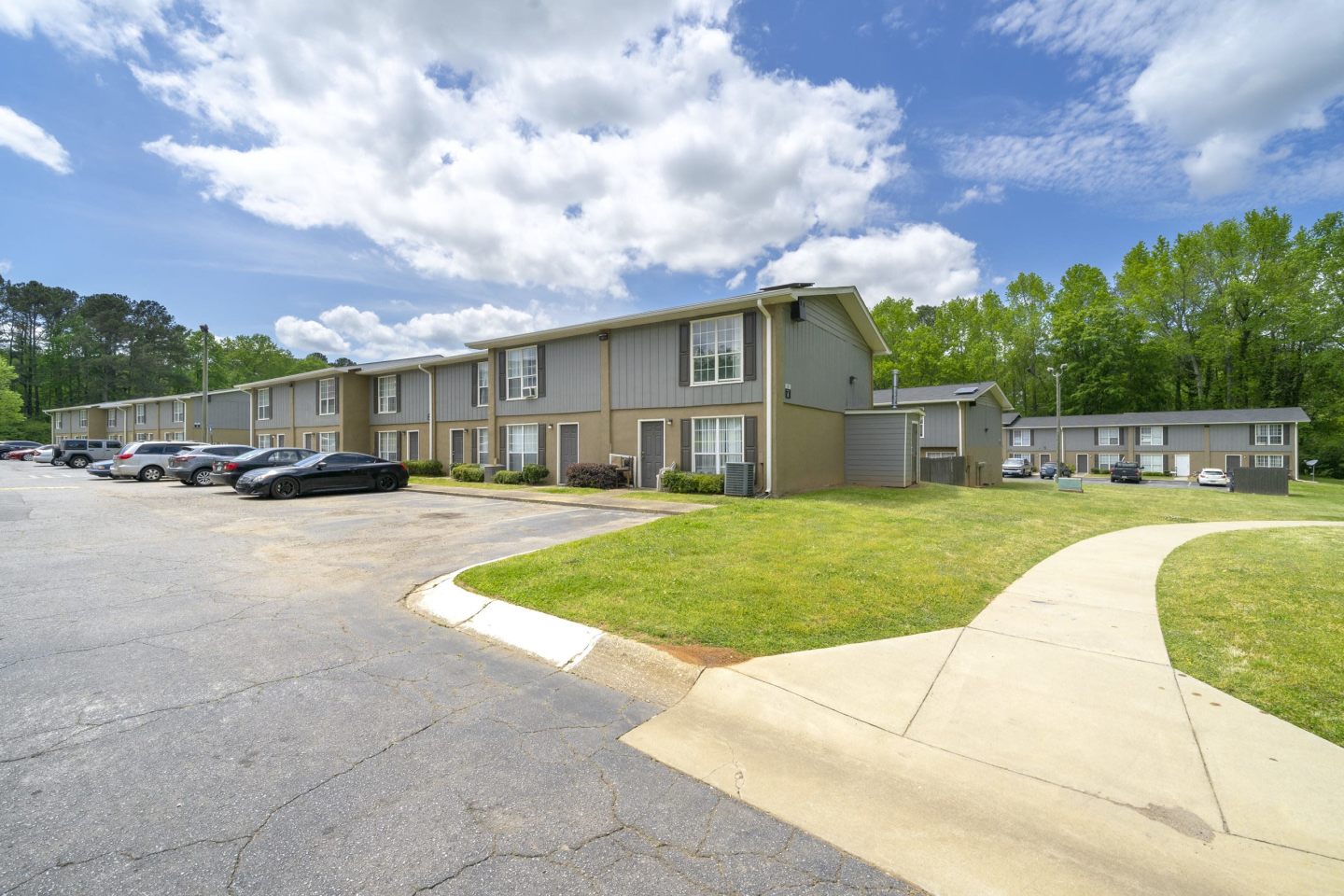 Twelve Oaks Image 4