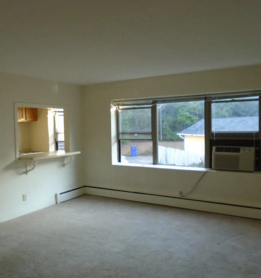 Grand Oak Apartments Image 2
