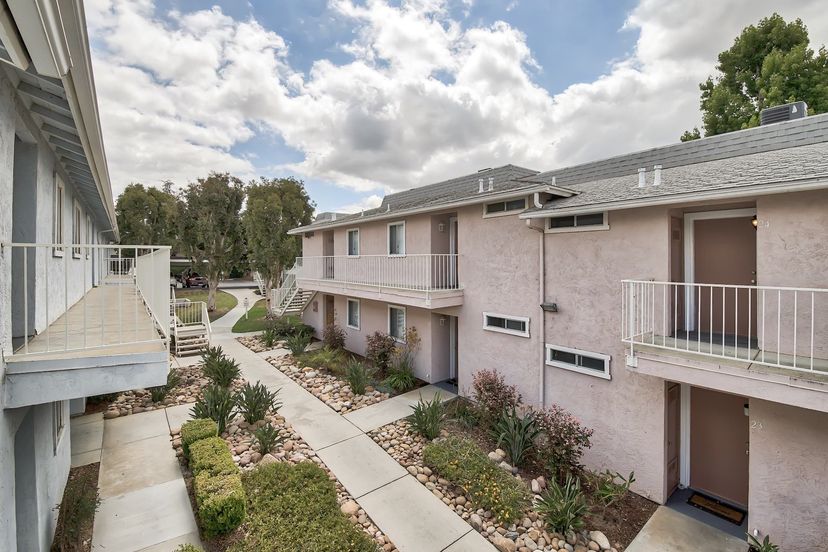 Linda Vista Village Image 21