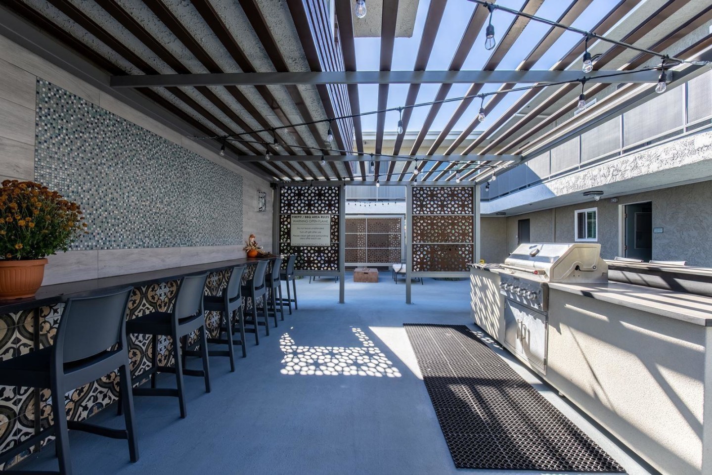 Mosaic at Western Apartments Homes Image 36