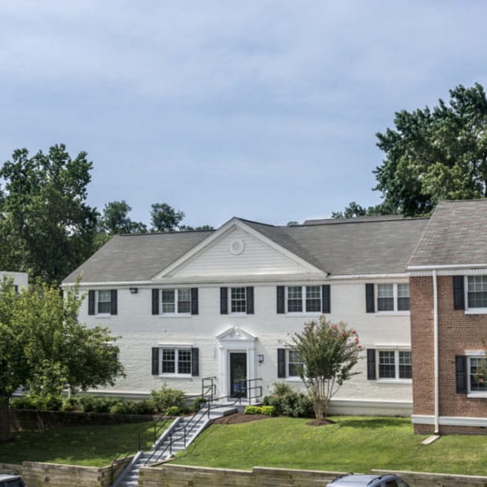 Eaton Square at Arlington Ridge Image 23