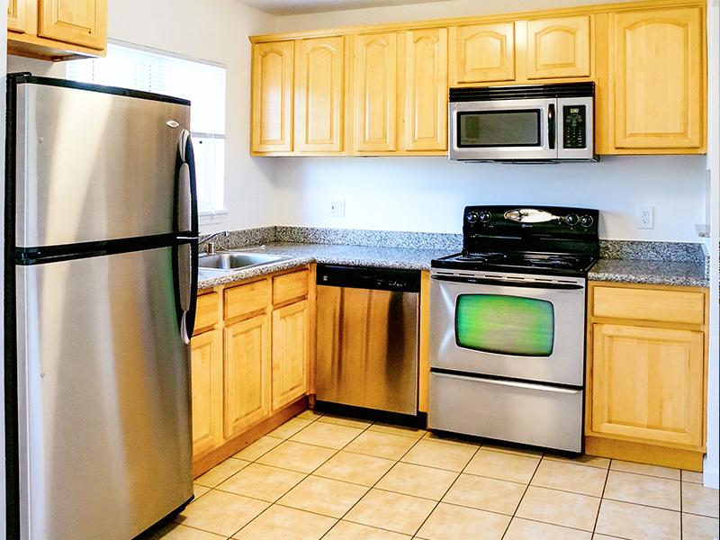 Sun Valley Apartment Homes Image 9