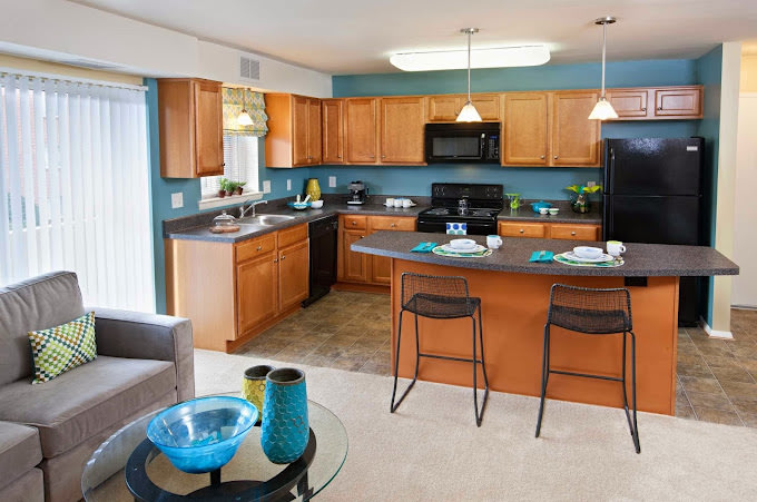 Lakeshore at Hampton Center Image 3