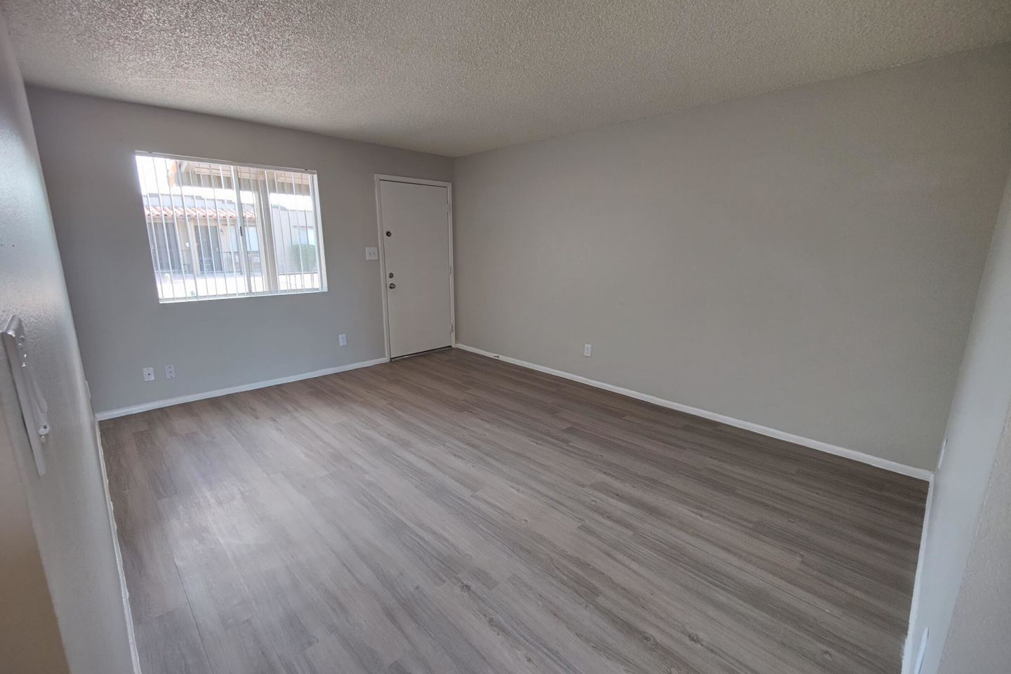 Albany Apartments Image 13