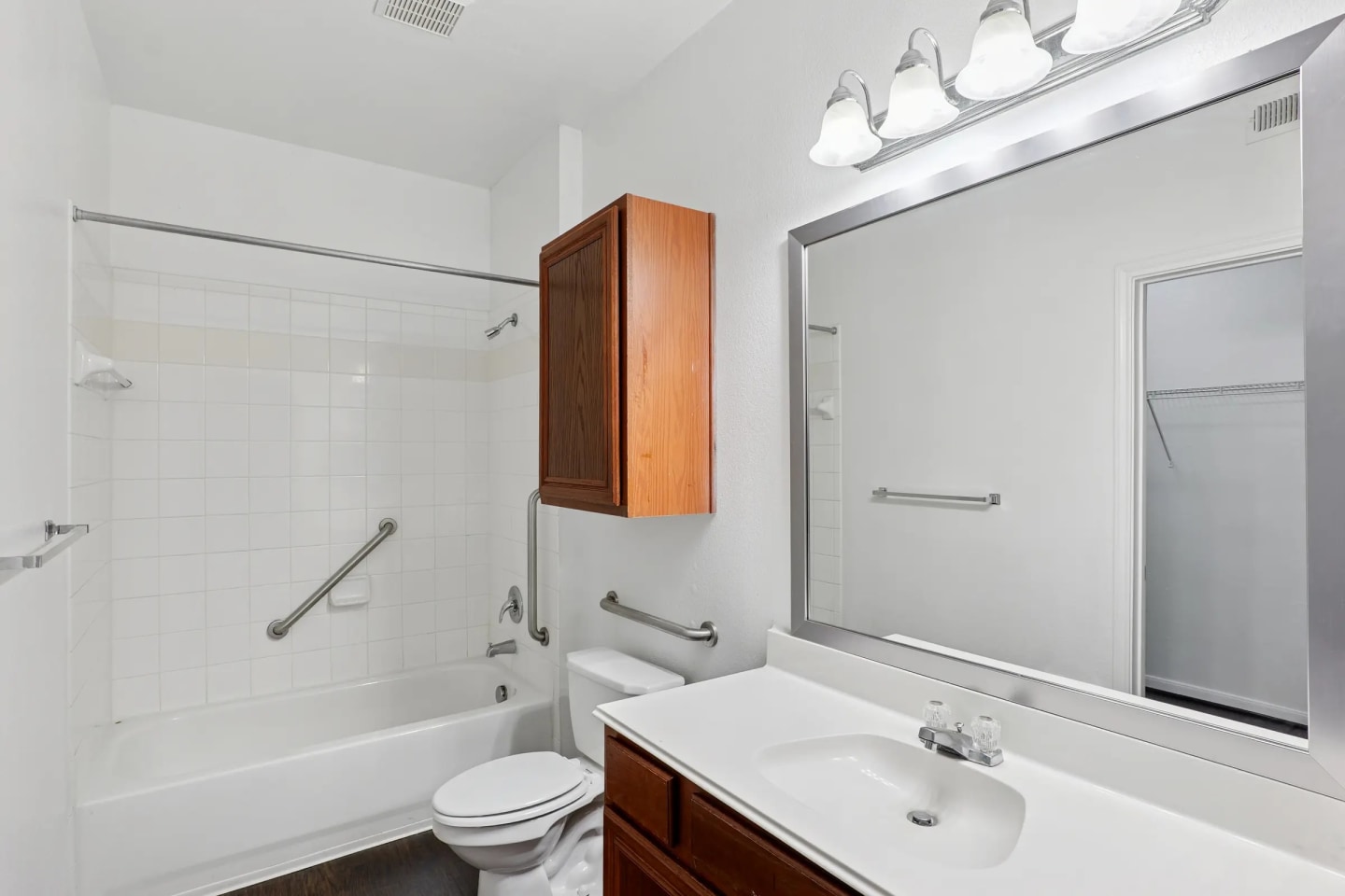 Fairlake Cove Image 2