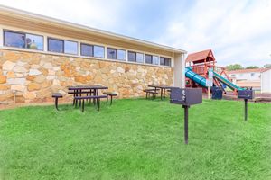 Peppermill Village Image 49