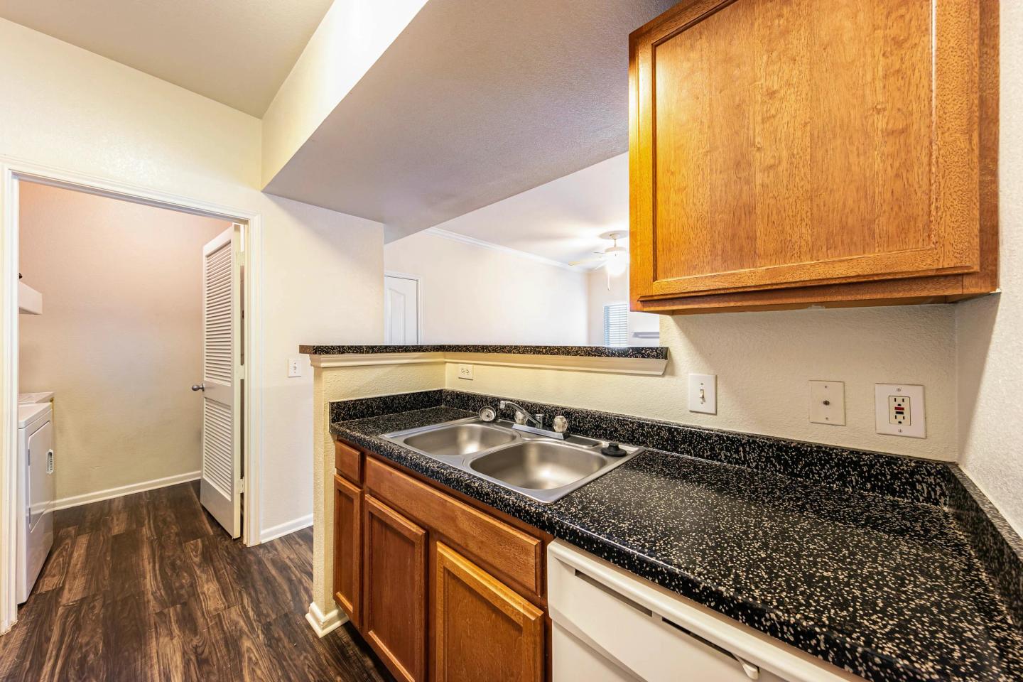 Lakeline Parmer Lane Apartments Image 25