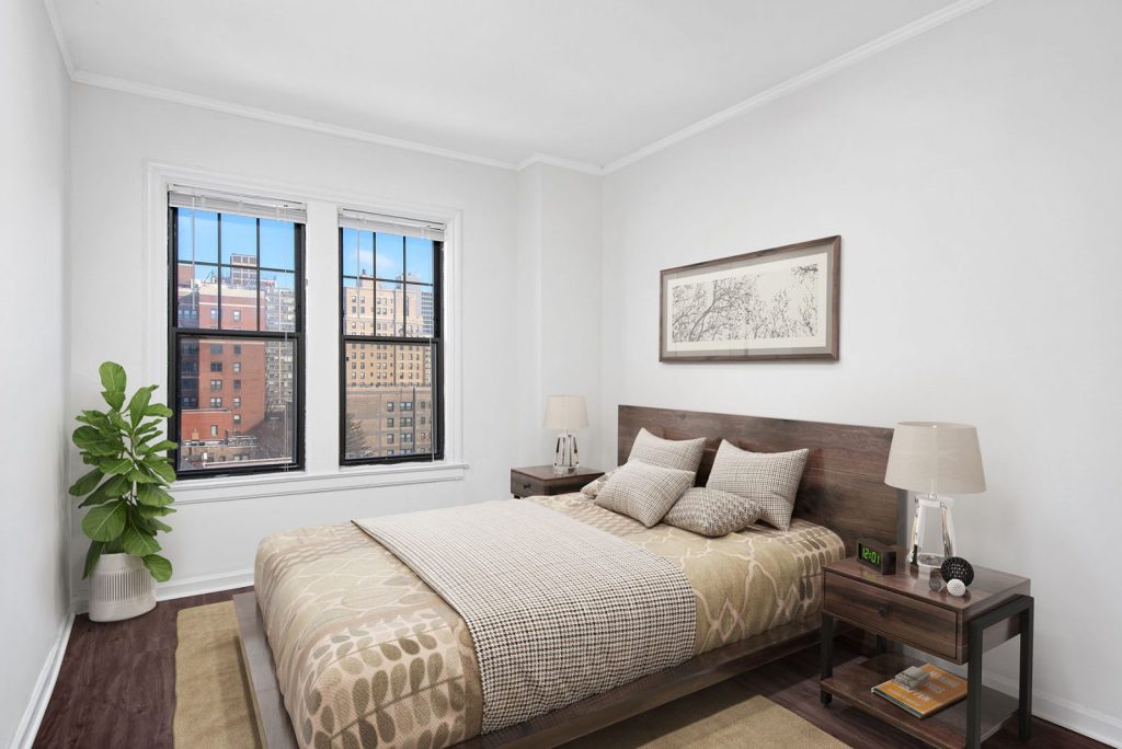 515 West Briar Image 3