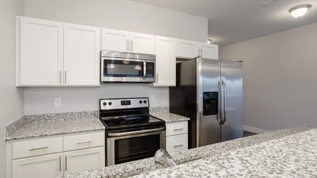 The Pointe at Five Oaks Apartments Image 1