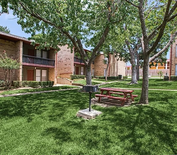 Londonderry Oaks Image 10
