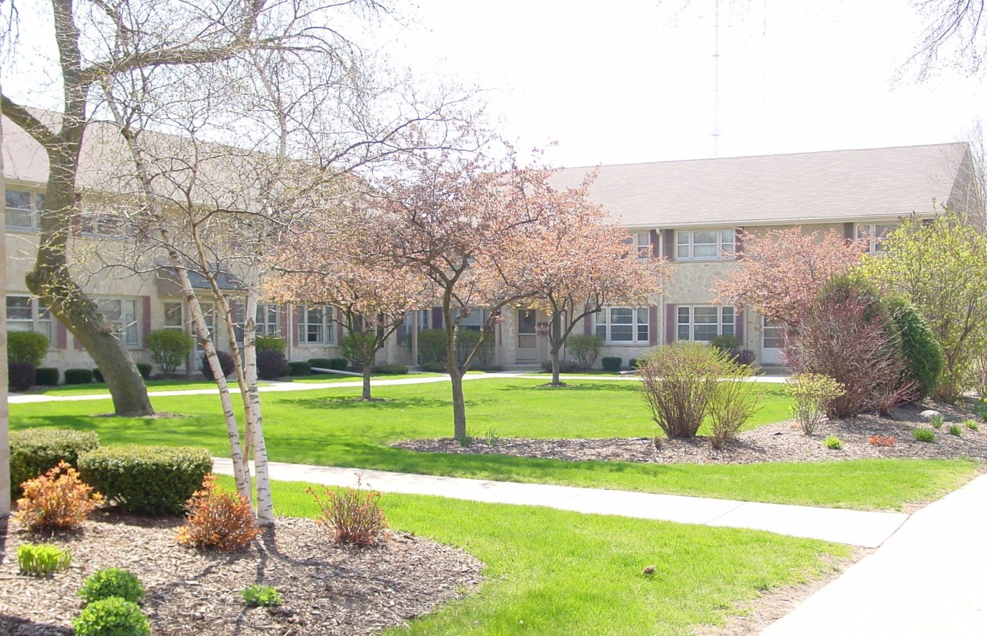Bay Village Apartments Image 3
