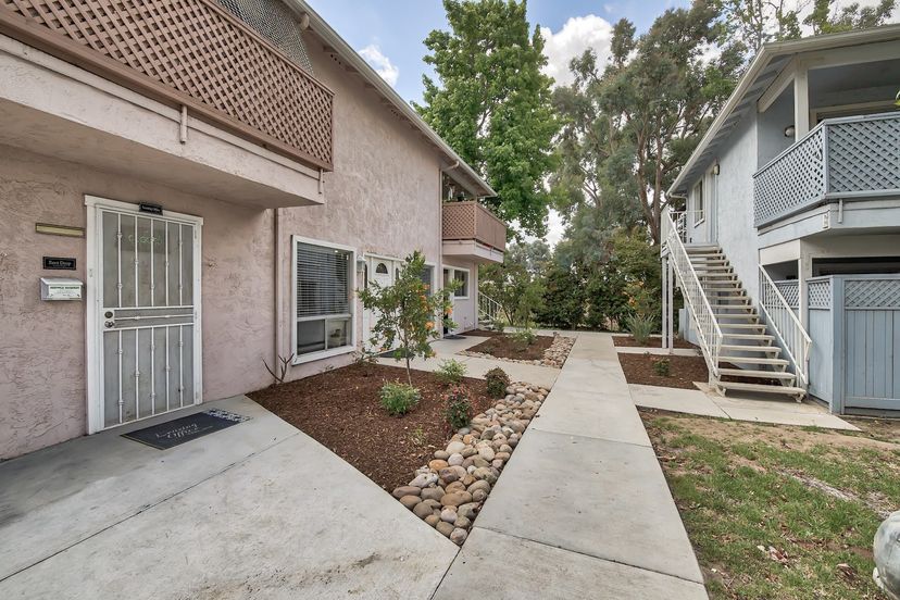 Linda Vista Village Image 13