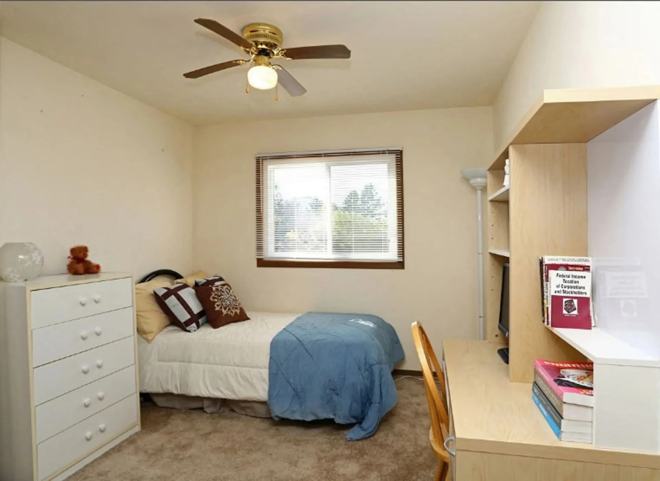 Eco Park Apartments Image 16