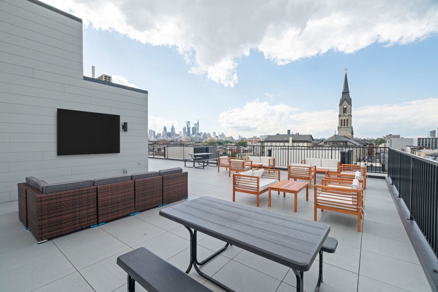 342 W Girard Avenue Image 19
