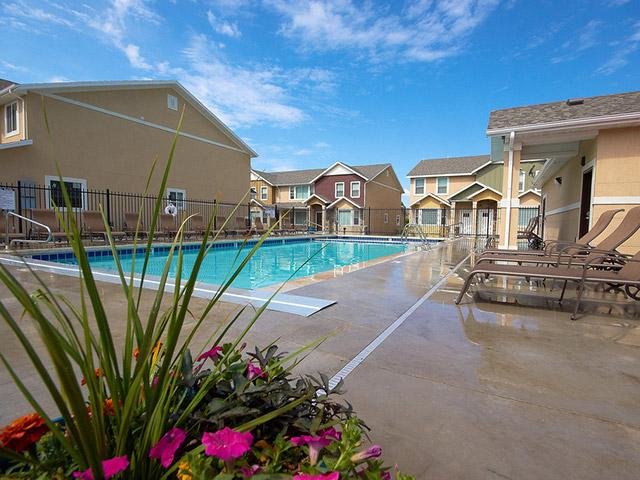 Cove at Pleasant View Town Homes Image 2