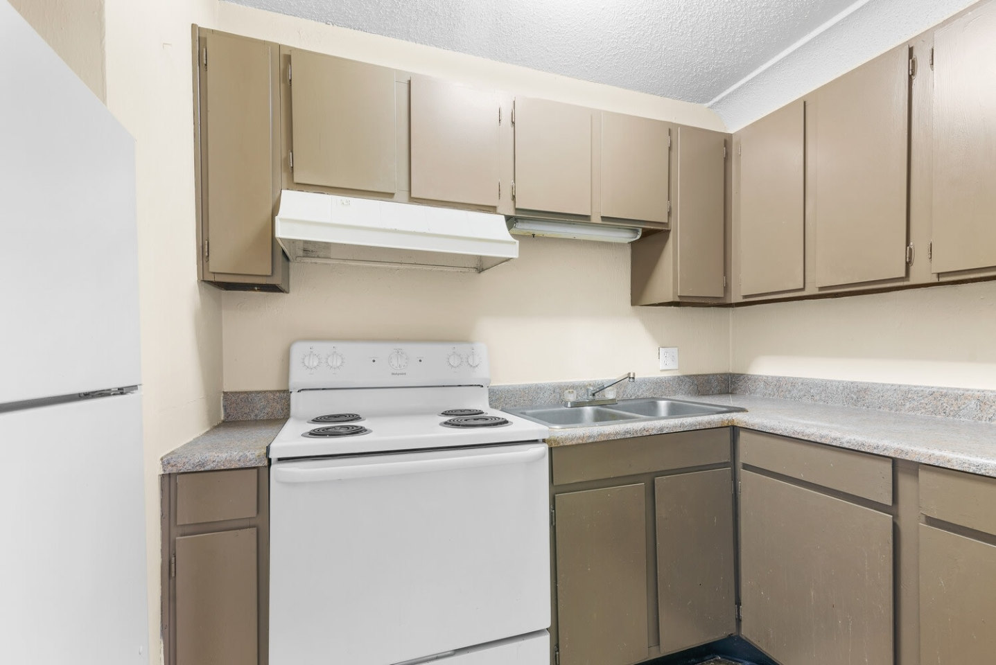 Glendale Park Apartments - Senior Housing Image 2