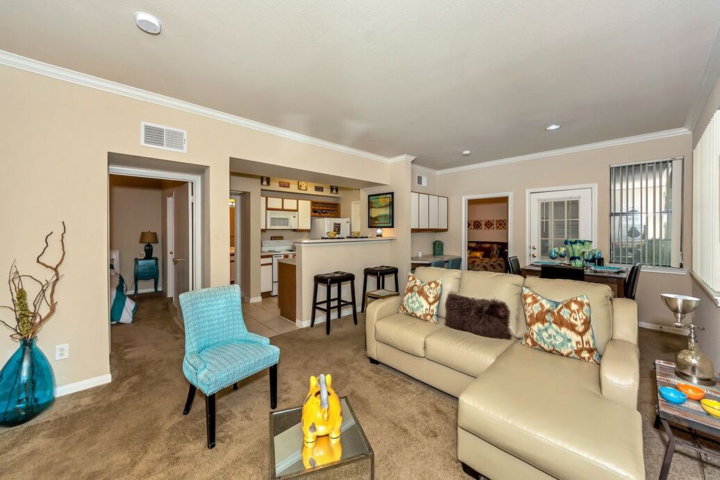 Saddle Brook Apartments Image 12