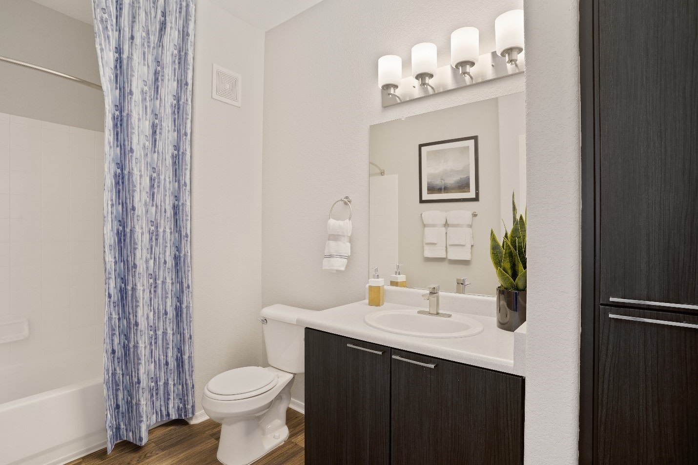 Broadstone Heights Image 12