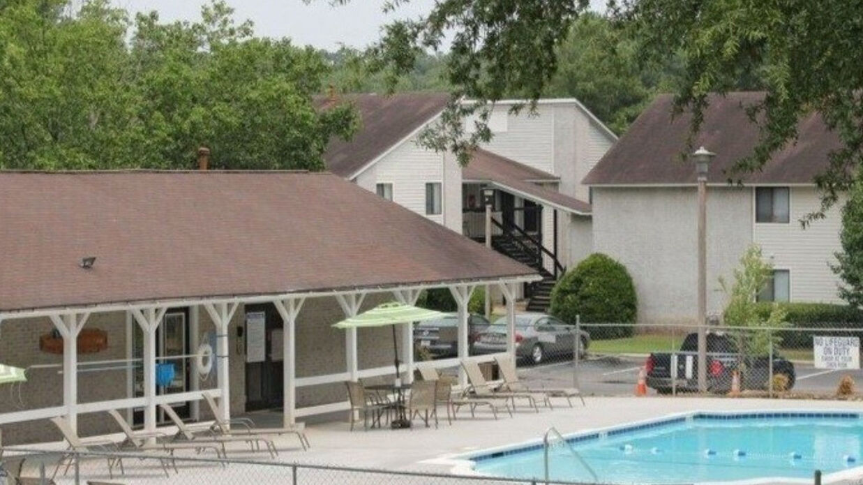 Creekside Place Apartments Image 8