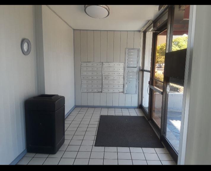 Newport Plaza Image 25