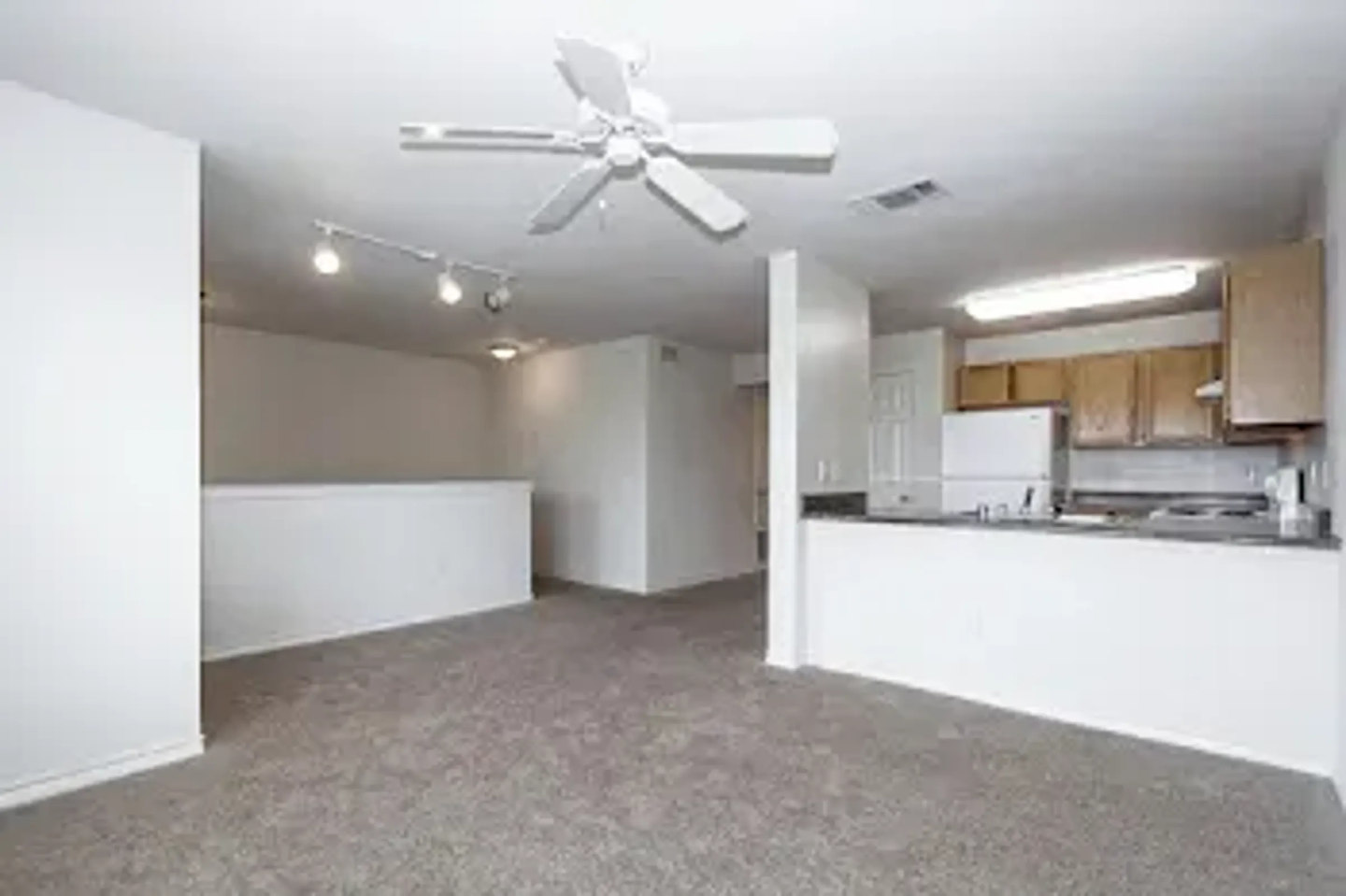 West Virginia Park Apartments Image 8