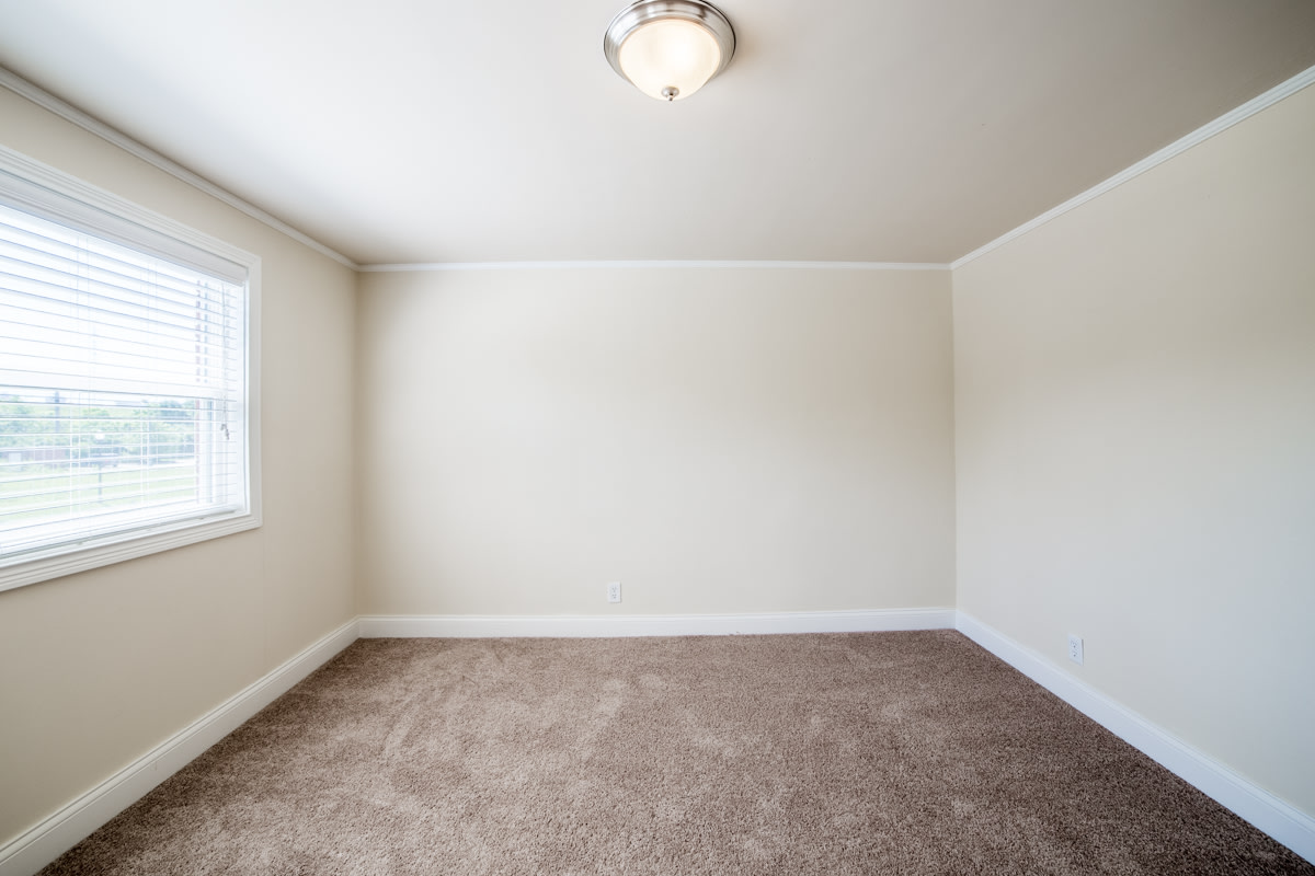 Indiana Flats and Townhomes Image 2