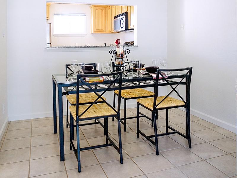 Sun Valley Apartment Homes Image 8