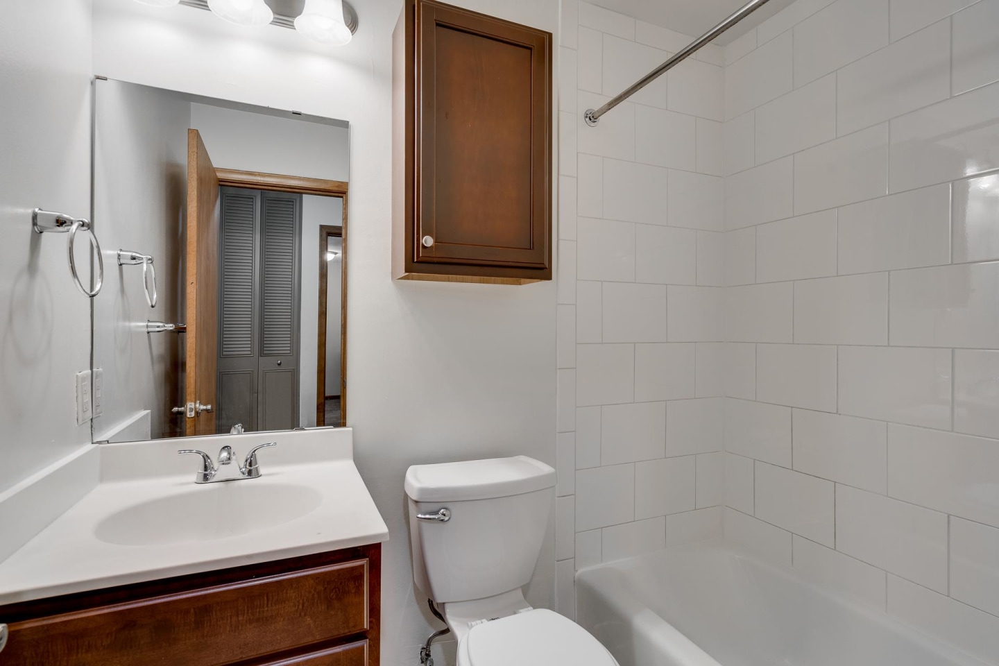 Bryant Manor Apartments Image 23