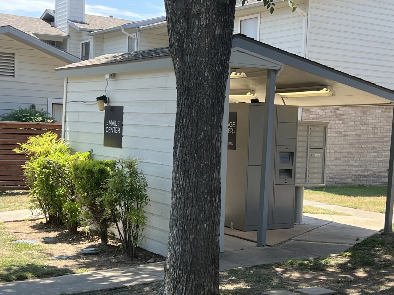 The Camaron Townhomes & Flats Image 13
