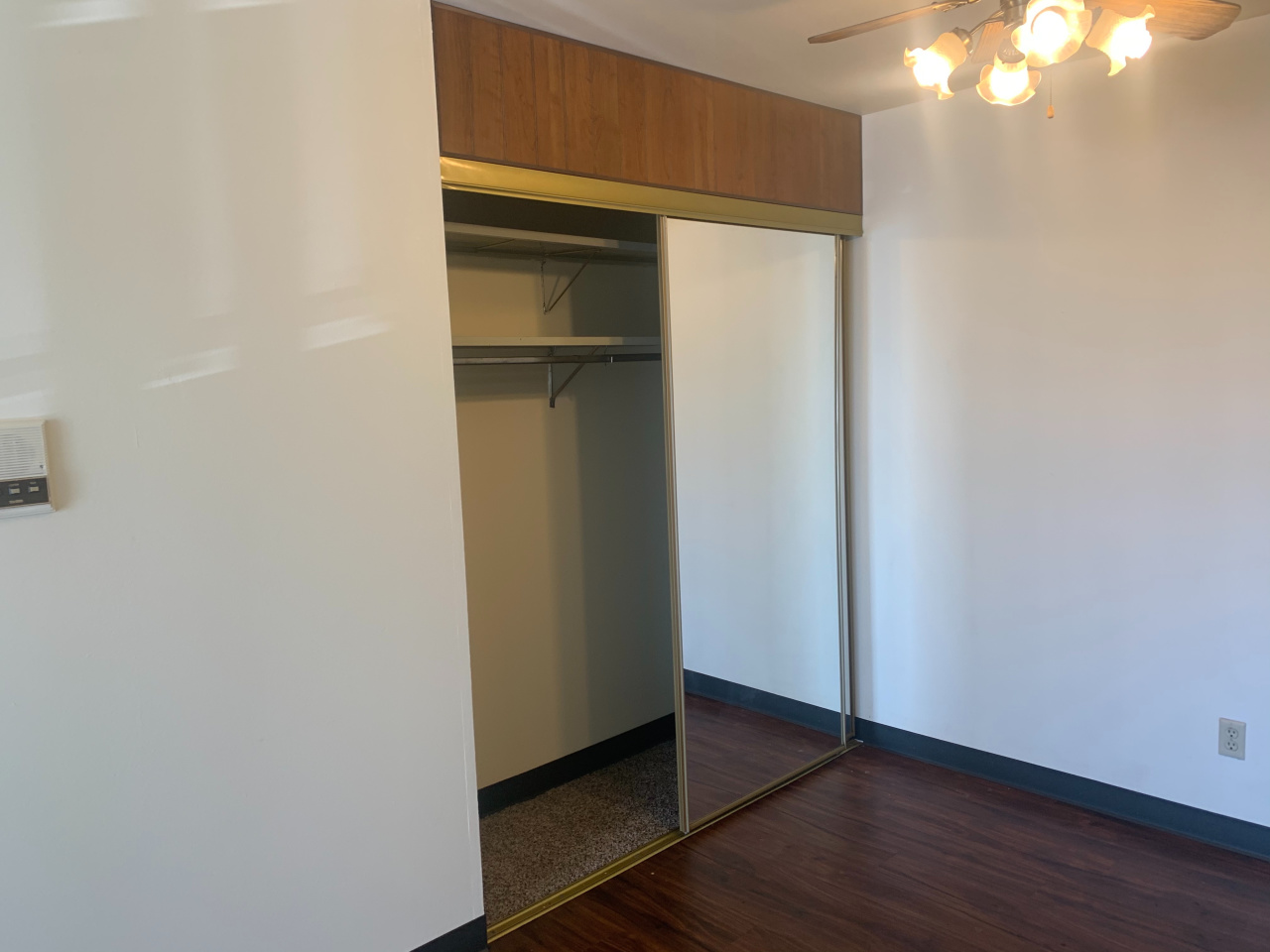 Fox River Bluff Apartments Image 6