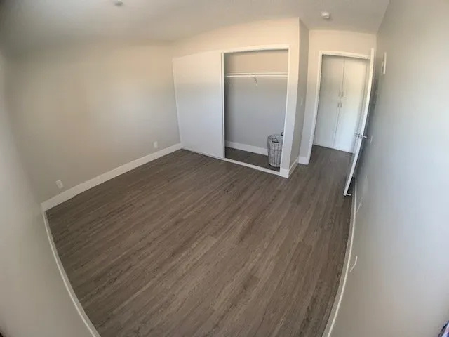 Roscoe Street Image 11