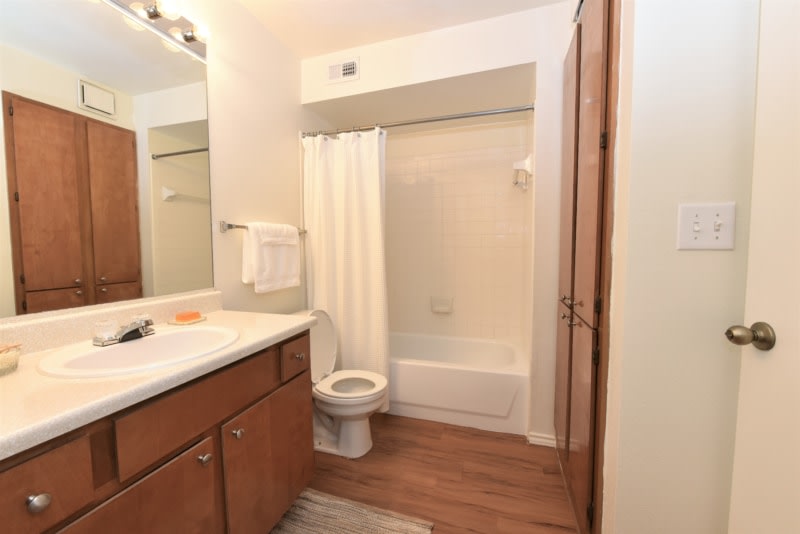 Arrowhead Park Apartment Image 4