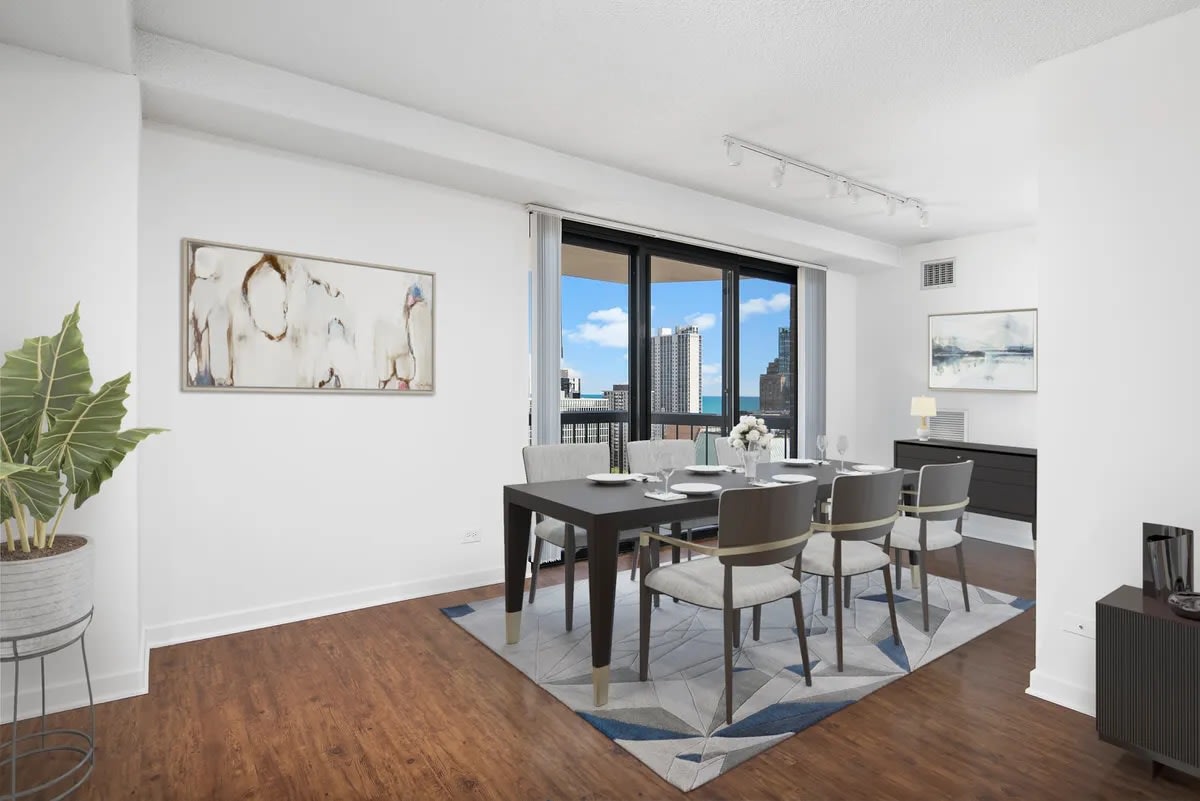 1133 North Dearborn Image 25