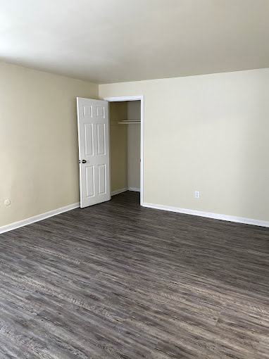 Hillside Manor Apartments Image 8