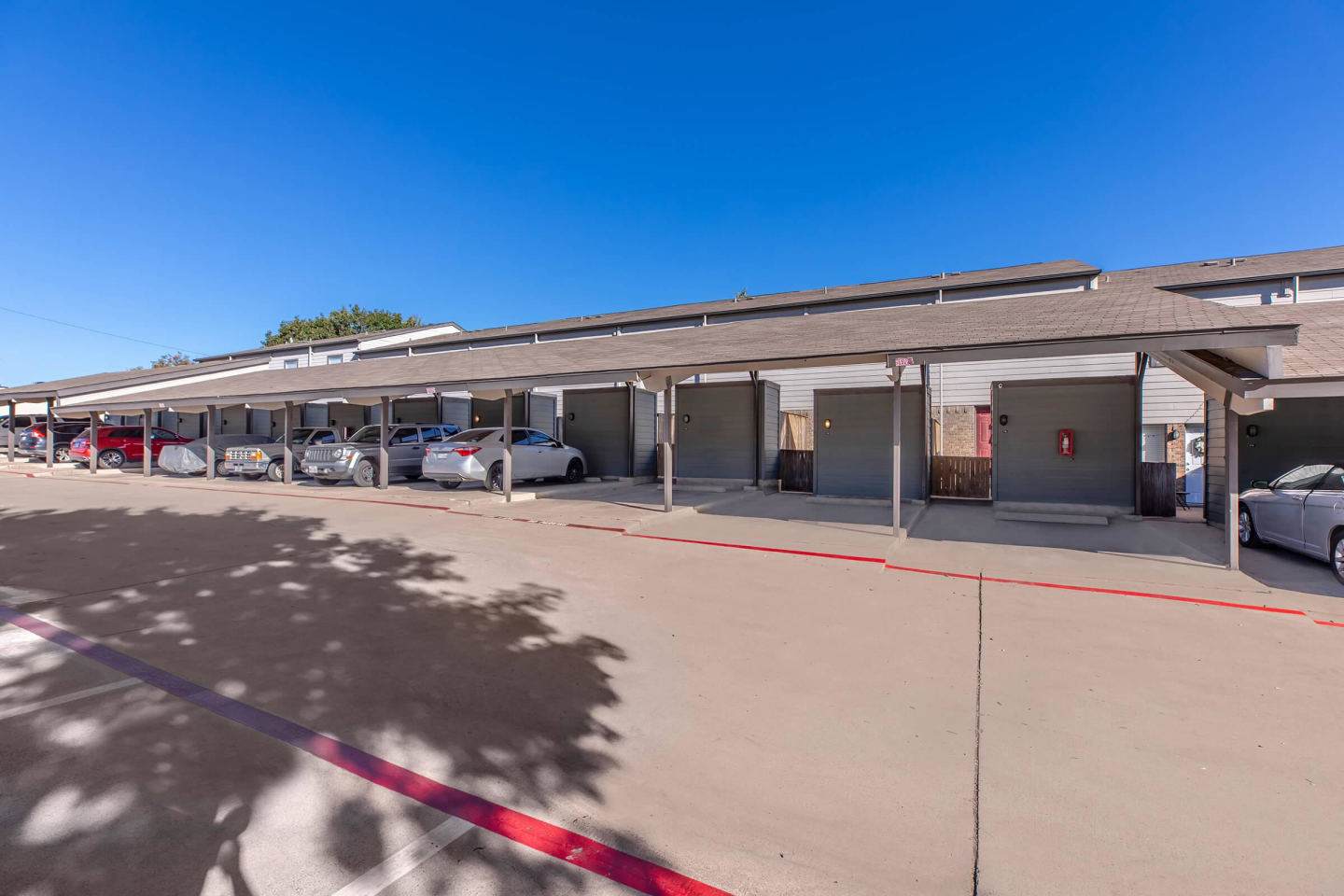 Parkwood Plaza Townhomes Image 16