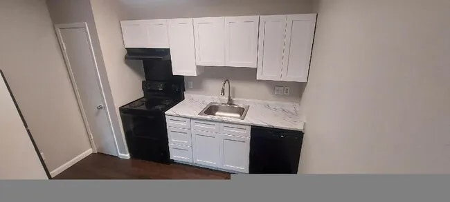 Coastal Pointe Apartments Image 3
