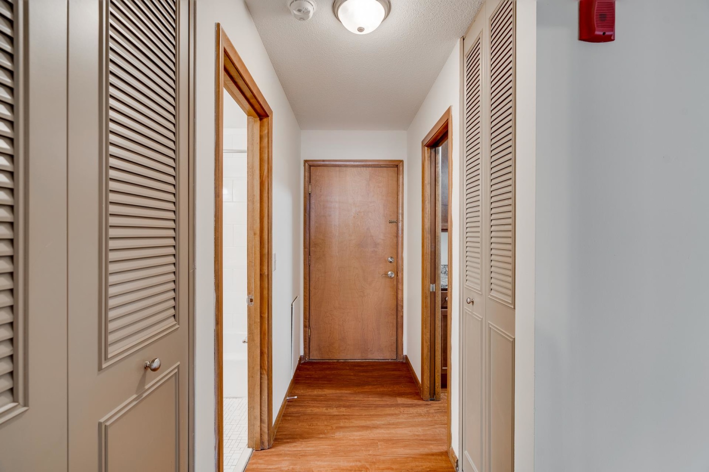 Bryant Manor Apartments Image 30